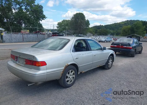 2001 Toyota Camry Xle из США, поврежденный, VIN 4T1BG28KX1U865425